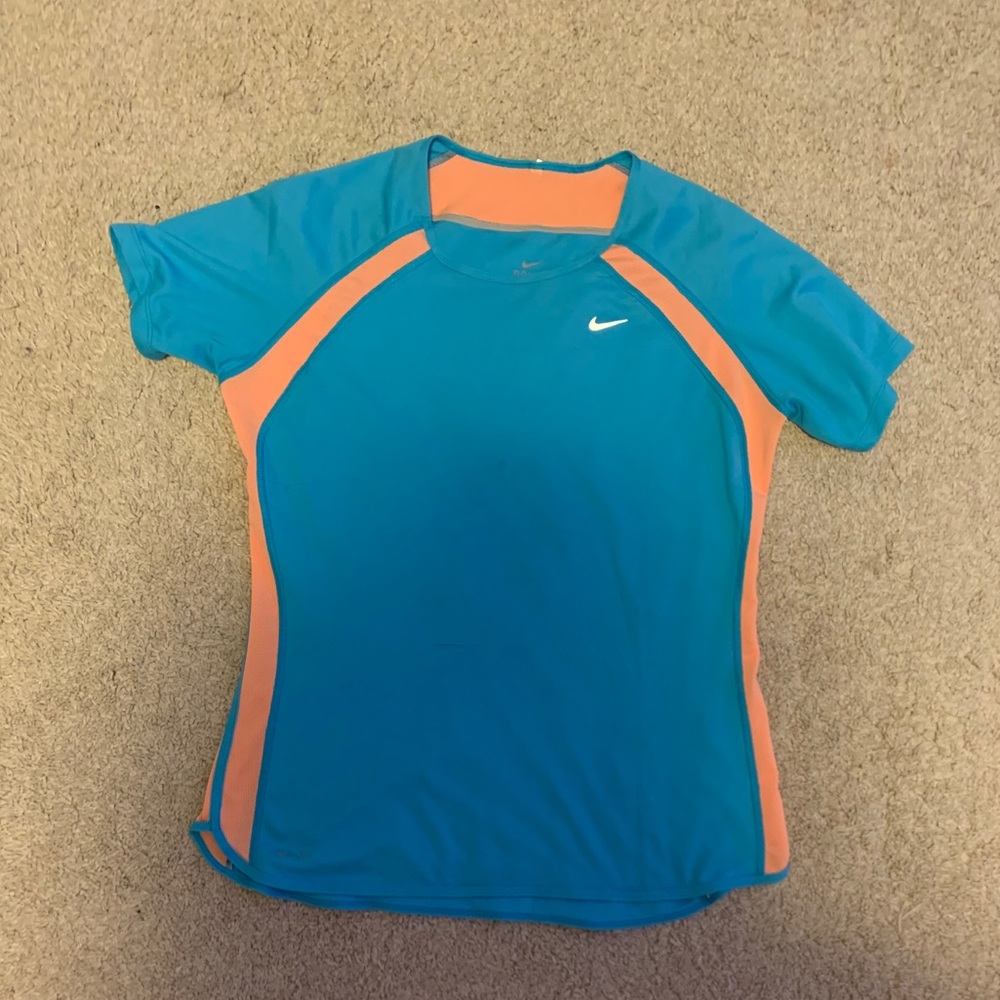 Nike t-shirt